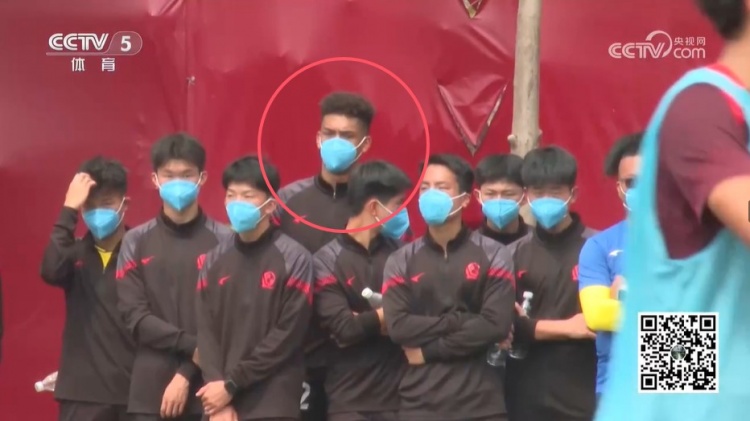 無緣U17國足名單，張洪福隨恒大足校觀摩國少隊訓(xùn)練
