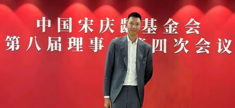 時隔5個月首次公開露面！大河報：易建聯(lián)關聯(lián)公司成被執(zhí)行人