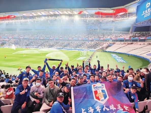 東體介紹上海聾人球迷會：最安靜的助威，最“響亮”的看臺